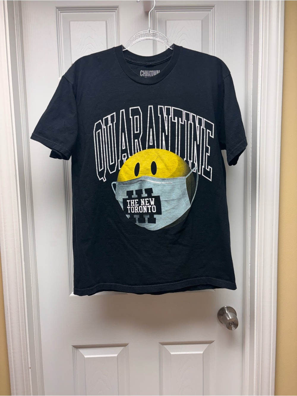 Men’s Chinatown Market “Quarantine / The New Toronto” Graphic T-Shirt -Large